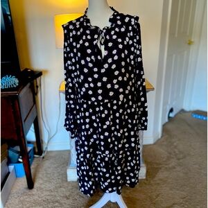 Pretty Navy Blue with White & Lavender floral design dress by J. Crew. Size XL